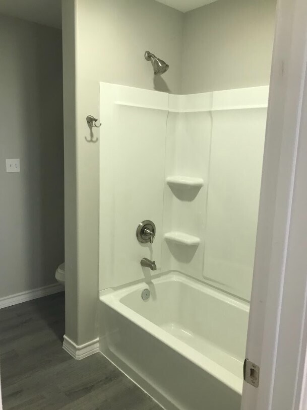 Building Photo - 120 Olive St