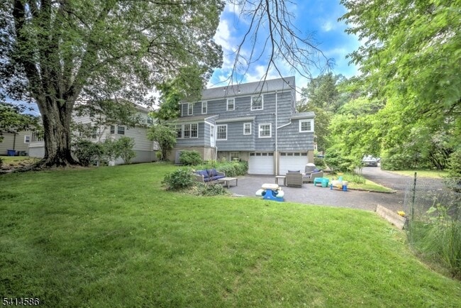 Building Photo - 548 Hartford Ct