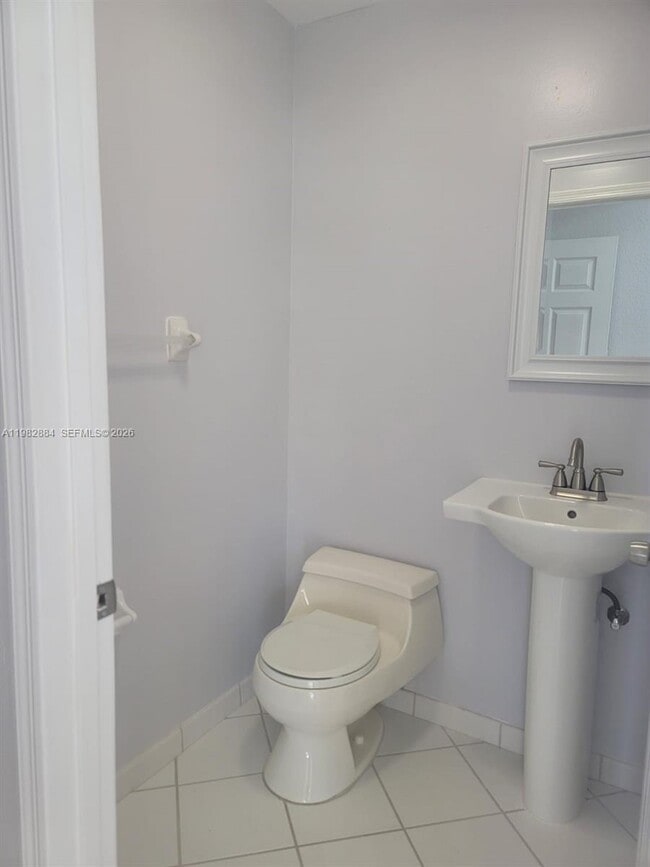 Building Photo - 14765 SW 132nd Pl