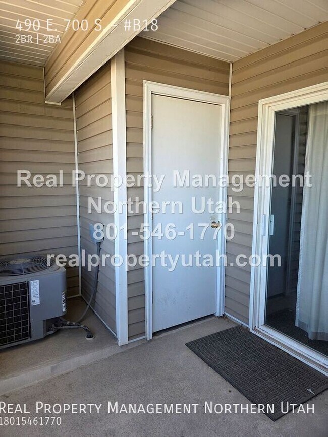Building Photo - 490 E 700 S