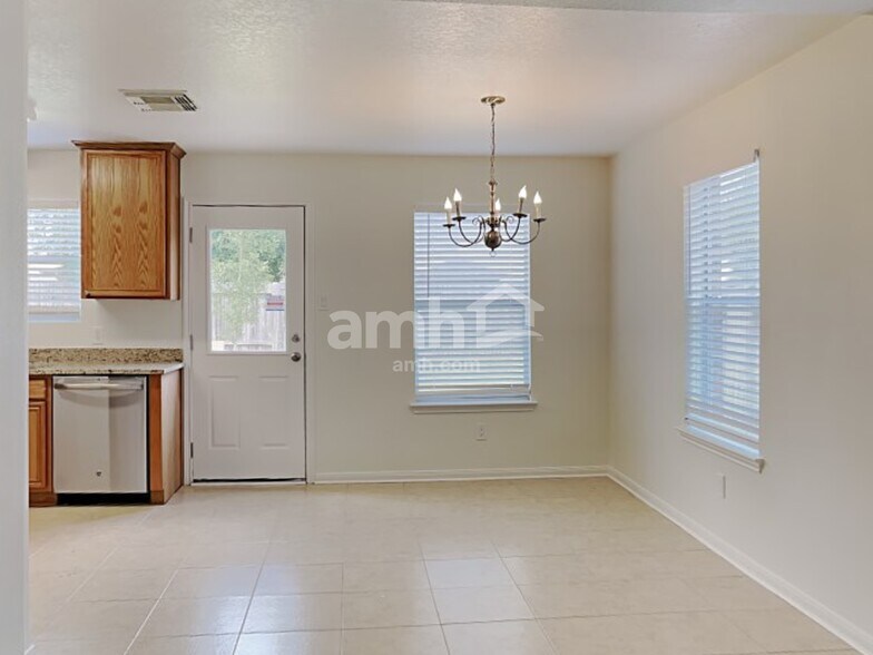 Building Photo - 31702 Regal Park Ct