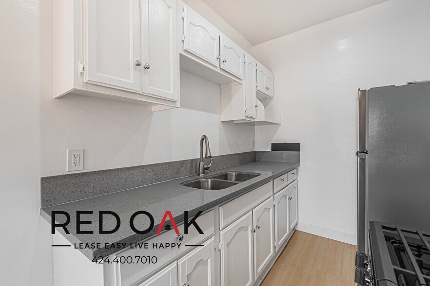 Building Photo - 1405 S Berendo-206