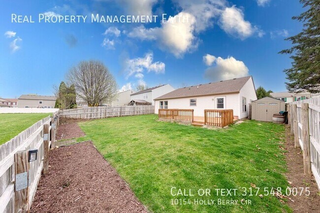 Building Photo - 10154 Holly Berry Cir