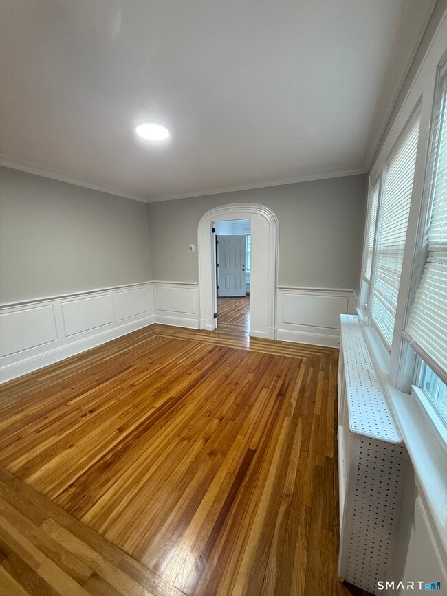 Building Photo - 293 Beechmont Ave