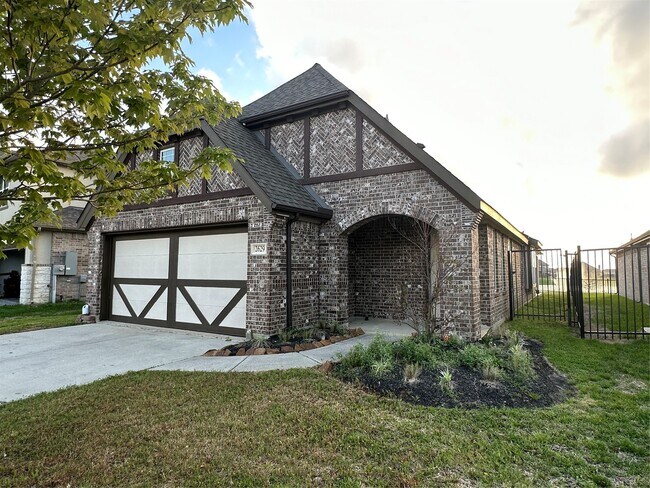 Building Photo - 2629 Bernadino Dr