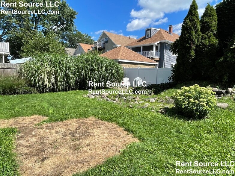 Building Photo - 104 Princeton St