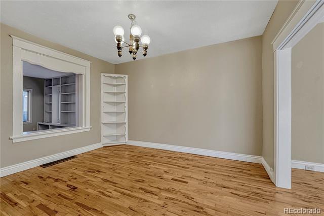 Building Photo - 468 Corona St