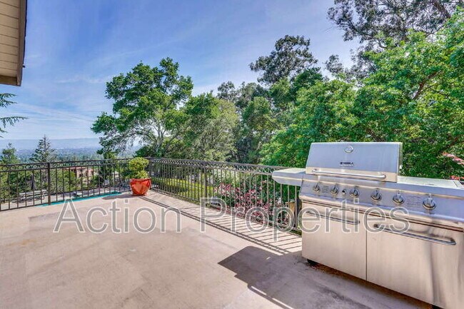 Building Photo - 15350 Norton Rd