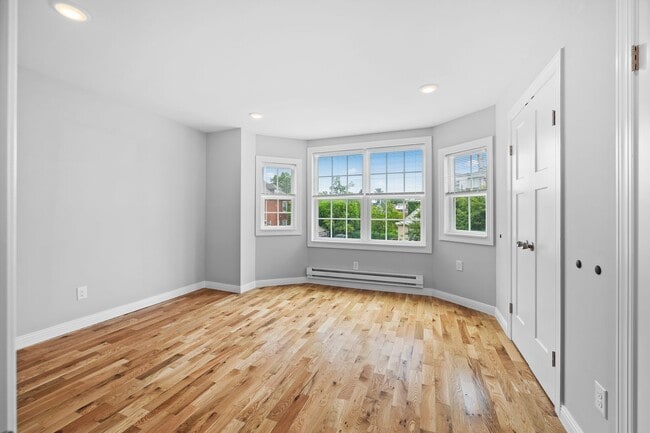 Building Photo - 6940 Torresdale Ave