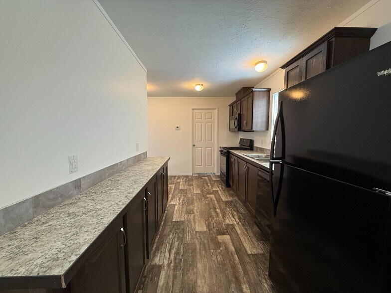 Building Photo - 11719 Cascade Cir