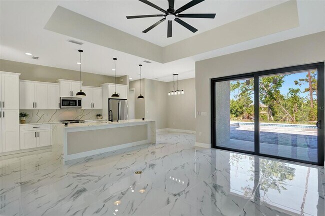 Building Photo - 212 Fairway Rd