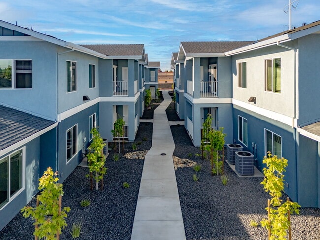 Primary Photo - Tran Villa Apartments