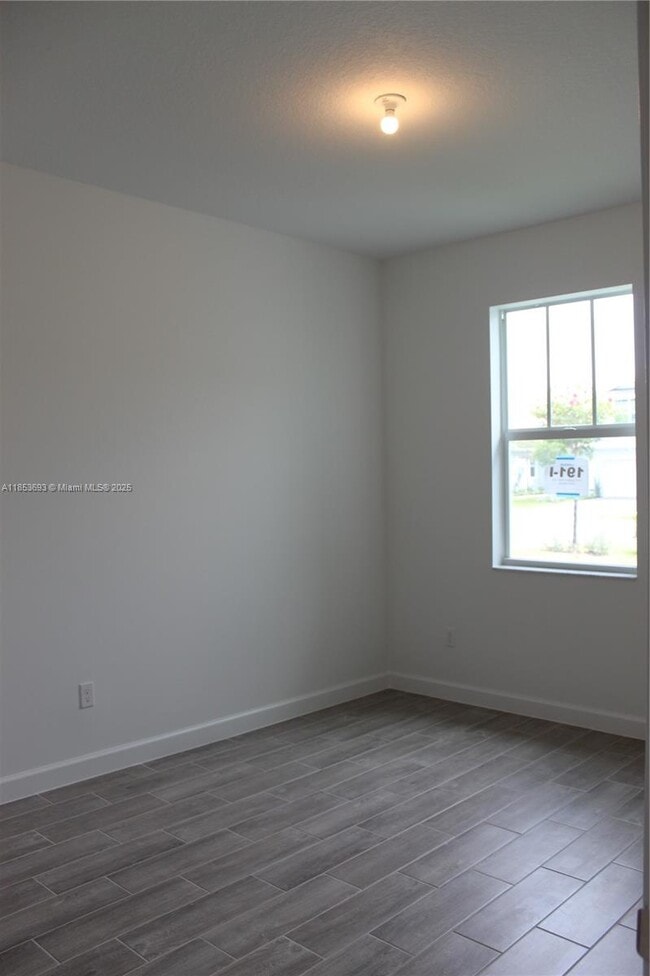 Building Photo - 1379 Tangled Orchard Tr