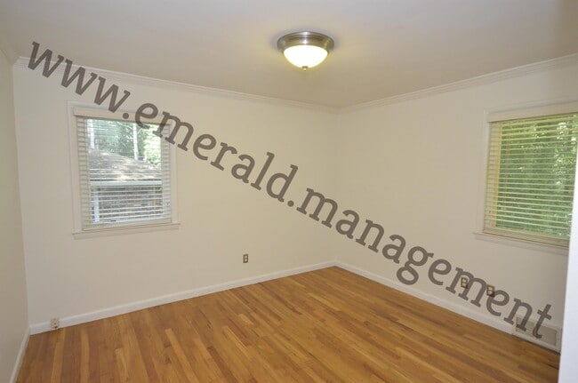 Building Photo - 2644 Harrington Dr