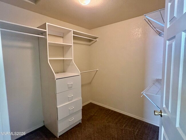 Building Photo - 981 Julia Ln