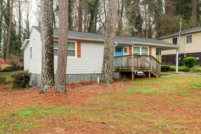 Building Photo - 3366 Delmar Ln NW