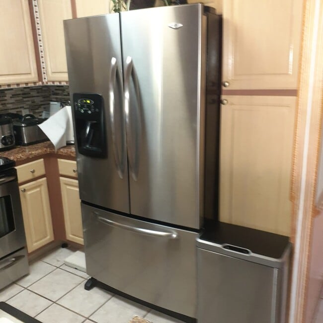 Building Photo - 14013 Fairway Island Dr