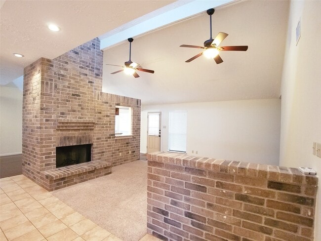 Building Photo - 2111 Echo Ridge