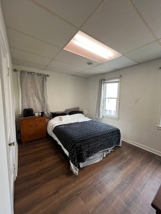 Building Photo - 1511 Oregon St