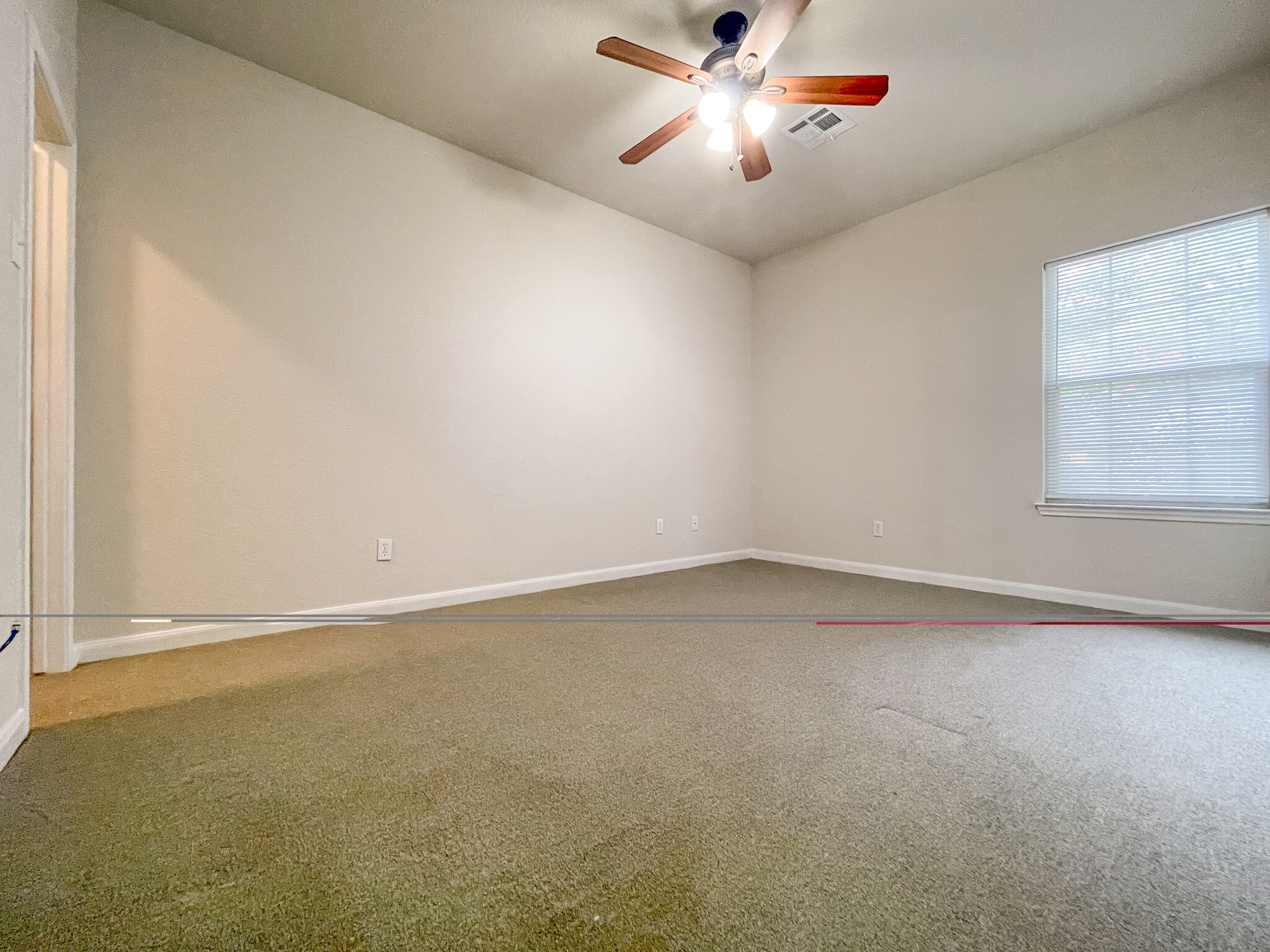 Building Photo - 506 3rd St