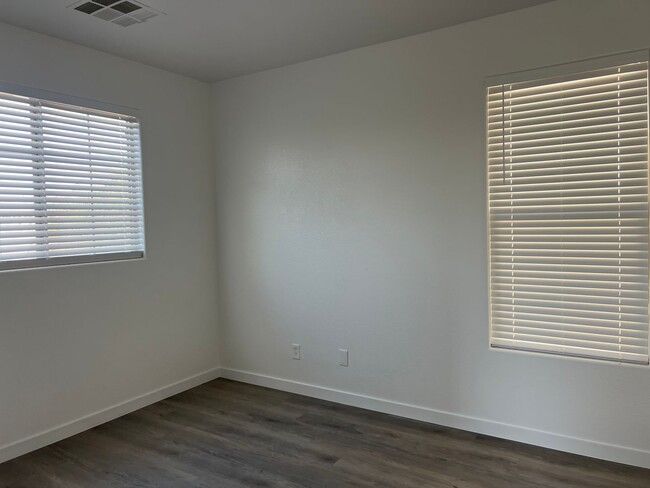 Building Photo - 4 Bedroom Gilbert Home For Rent