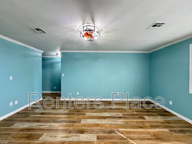 Building Photo - 16929 A S Memorial Dr