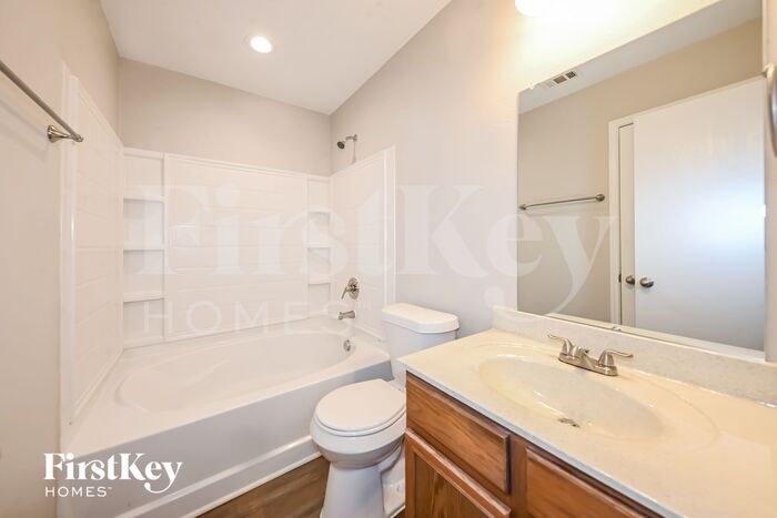 Building Photo - 1152 Warrior Dr