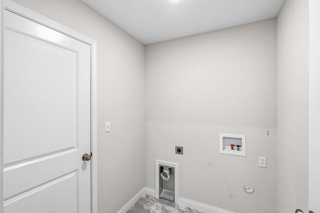 Building Photo - 5556 Sweetgum Cir