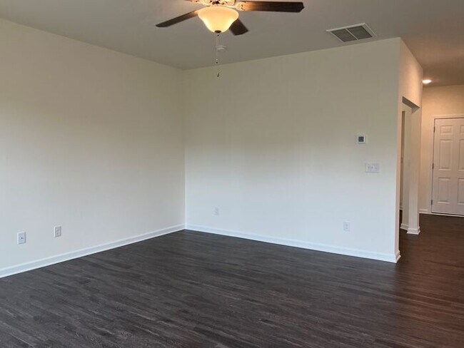 Building Photo - Coming Soon - Gorgeous Home with 3 bedroom...
