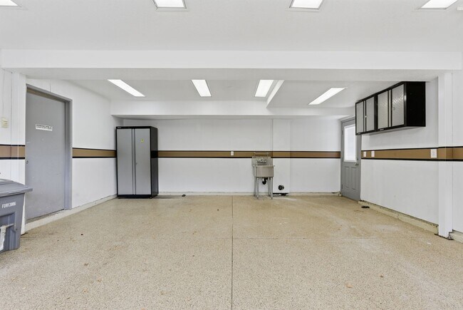 Building Photo - Exceptional Home in the Back of the Valley, Pacifica