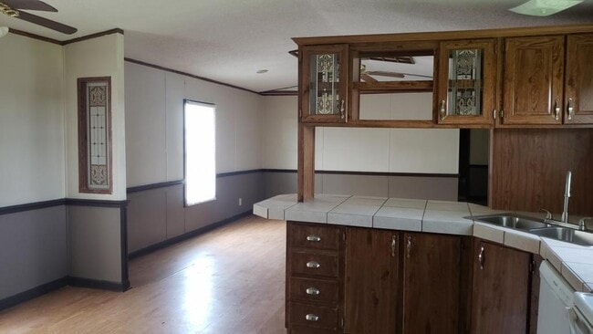 Building Photo - 6255 Post Oak Ln., #28