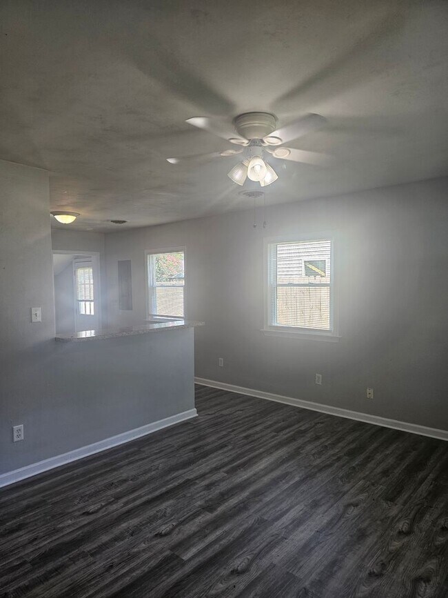 Building Photo - 1489 Morgan Dr