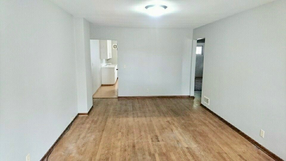 Building Photo - 2726 Pomona Dr