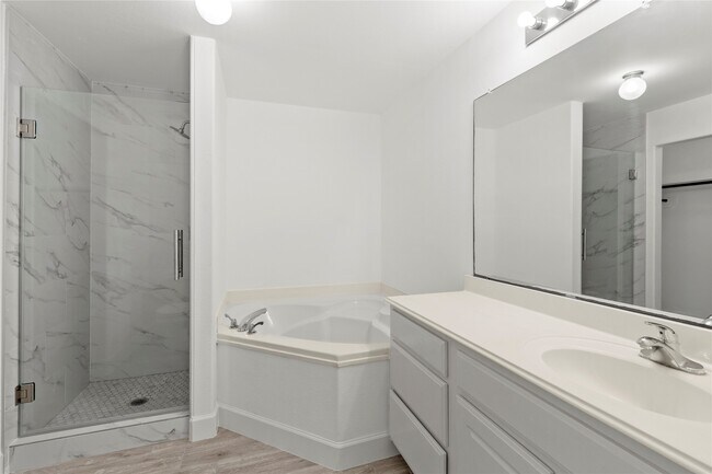 Building Photo - 4303 Sunflower Creek Ln