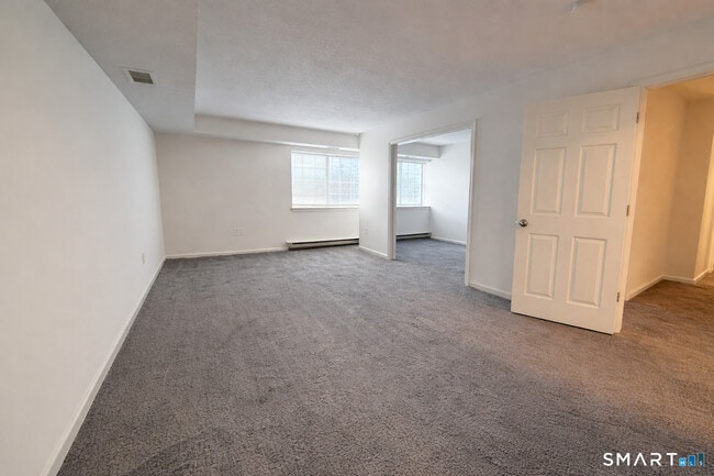 Building Photo - 114 Huckleberry Hill Rd