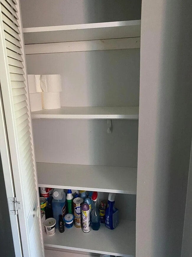 Building Photo - Charming 2BR South Side Home | Updated Kitchen w/ Dishwasher | Prime Pittsburgh Location