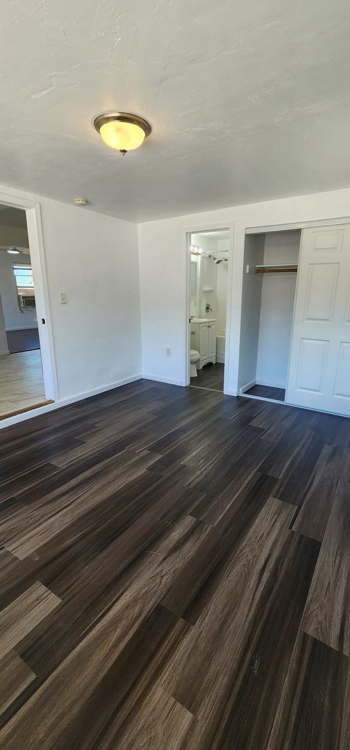 Building Photo - $500 Move in Special!! Spacious 3bdr house near College Grove!