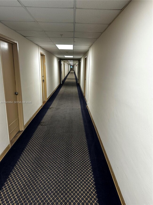 Building Photo - 400 Kings Point Dr