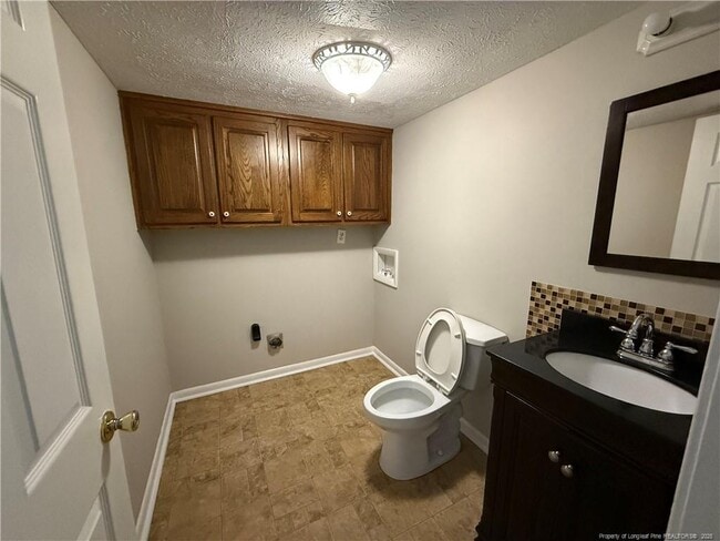 Building Photo - 849 Stoneykirk Dr