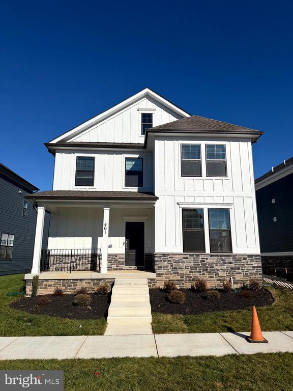 Building Photo - 461 Hanson St