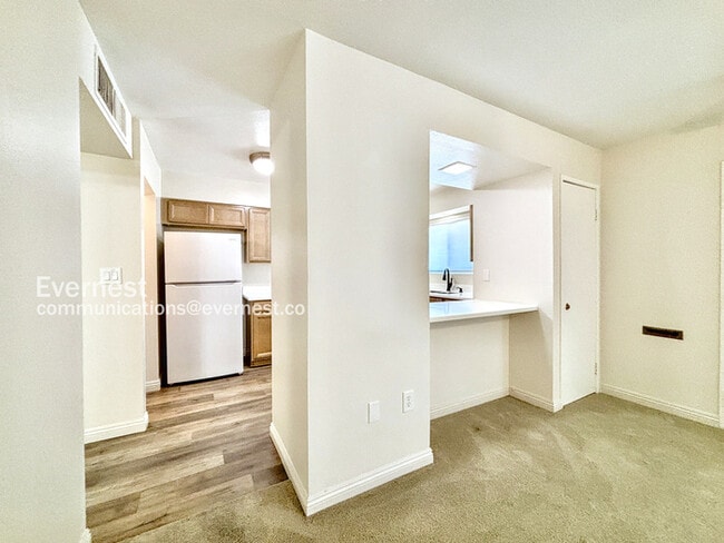 Building Photo - 27221 Sun City Blvd