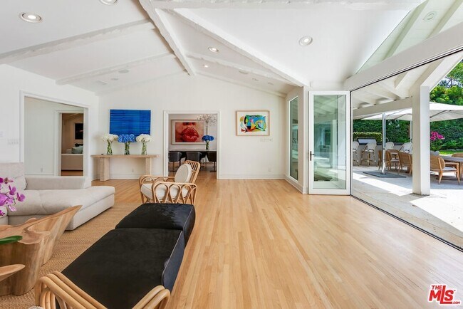 Building Photo - 797 Amalfi Dr