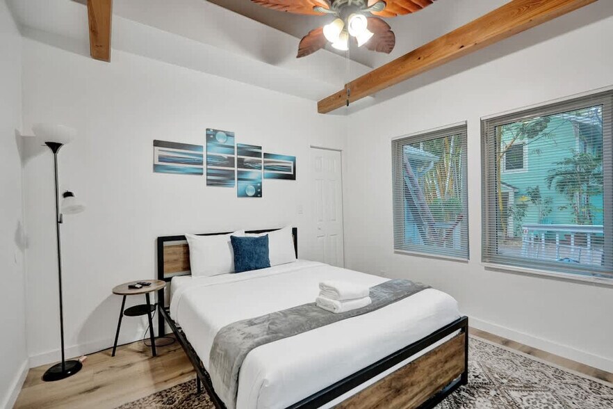 Building Photo - 1115 SW 4th St