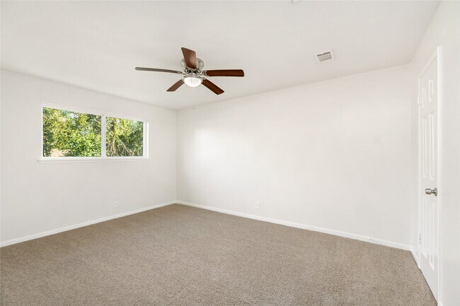 Building Photo - 24118 Spring Mill Ln