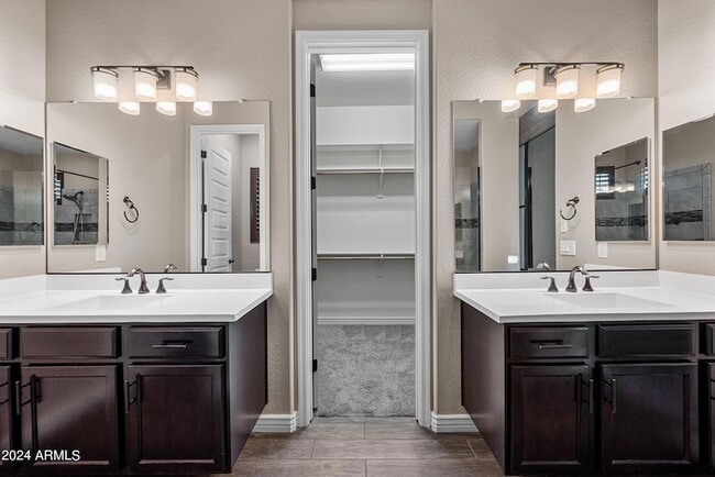 Building Photo - 3258 E Tina Dr