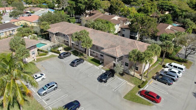 Building Photo - 8401 Royal Palm Blvd