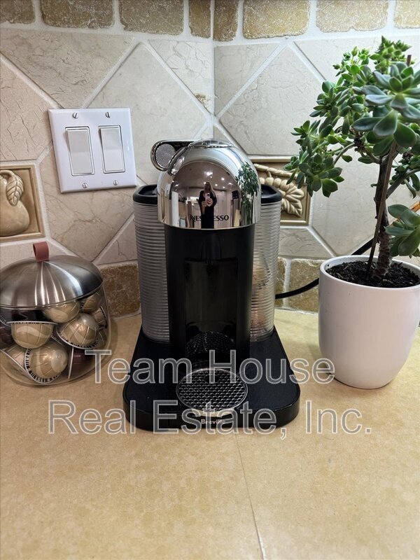 Building Photo - 26734 Via Bellazza