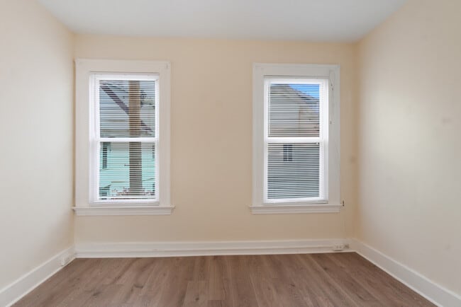 Building Photo - 46 Court St