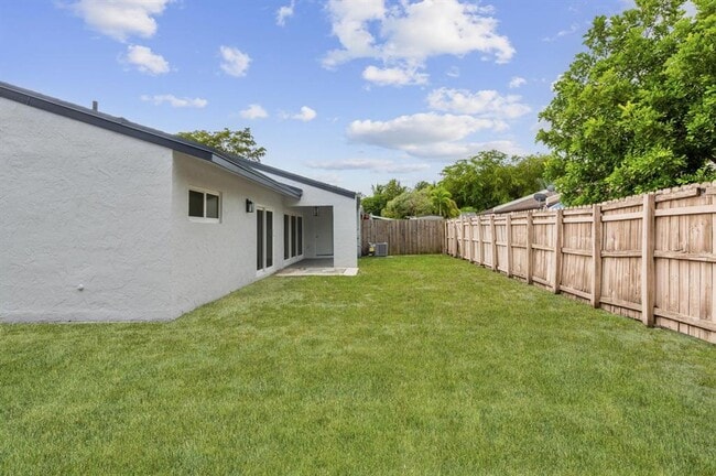Building Photo - 6993 NW 29th Way