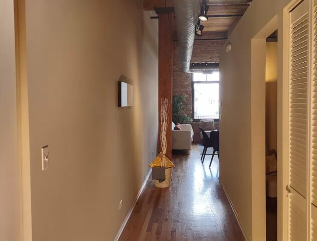 Building Photo - 625 W Jackson Blvd